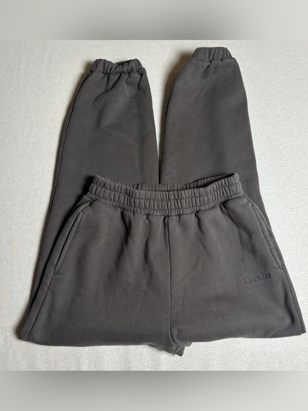 Comfrt Signature Sweatpants Grey size Medium